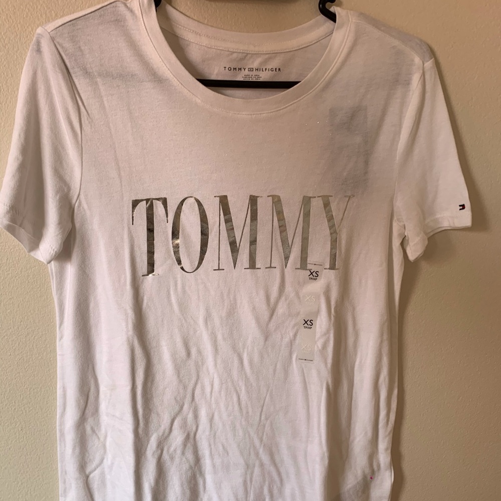 Tommy Hilfiger White Tshirt - Picture 1 of 3